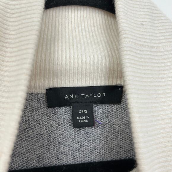 Ann Taylor Wool Windowpane Turtleneck Poncho Sweater Womens XS/S White - Picture 3 of 6